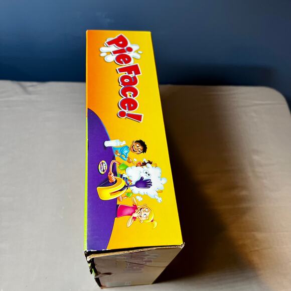 Pie Face The Game by Hasbro Gaming UPC 630509862139 - Picture 6 of 7